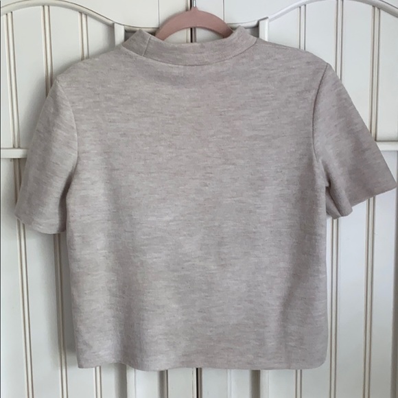 Zara Cropped T-Shirt - Picture 2 of 3